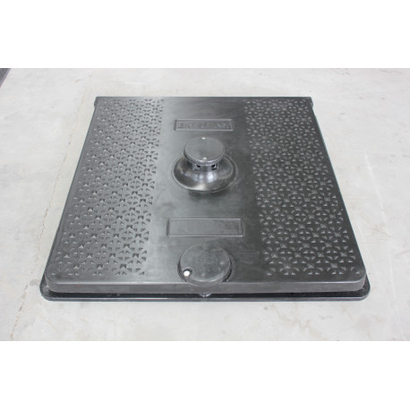 Poklop KOMPOZIT 700 x 700 mm, A 15 - s odvětráním