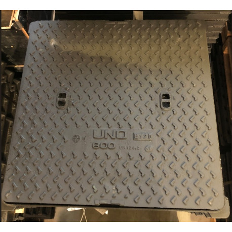 Poklop litinový UNO 800 NF  600 x 600 mm B 125